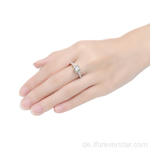 Moissanite Prinzessin Weißer Gold Verlobungsring Diamant